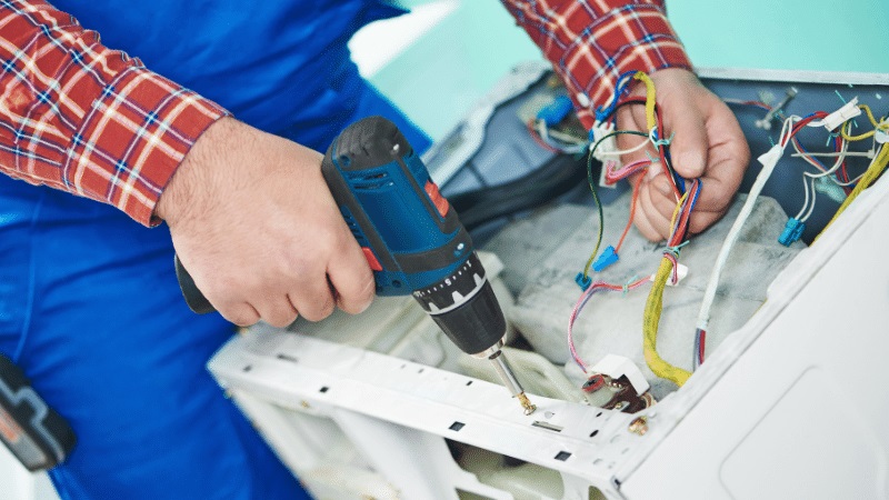 Demirci Uğur Uğur çamaşır makinesi kart tamiri – Su almama arızası orijinal parça ile giderildi. - Teknik servis örneği